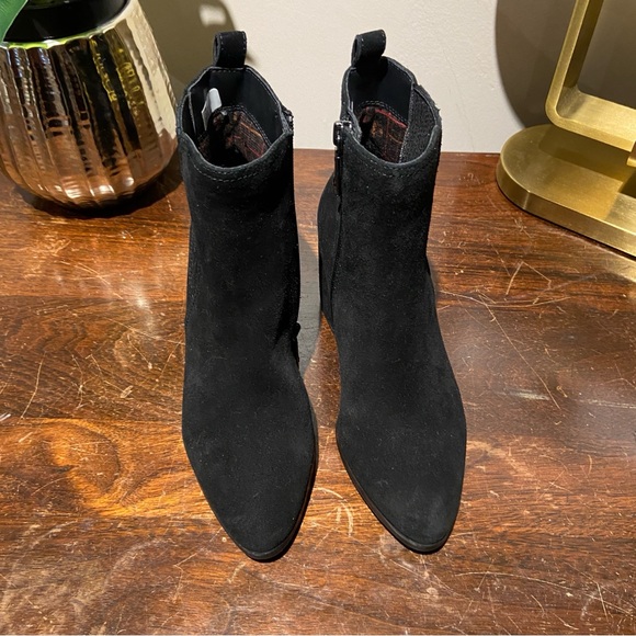 Blondo Black Ankle Boots - Picture 4 of 10